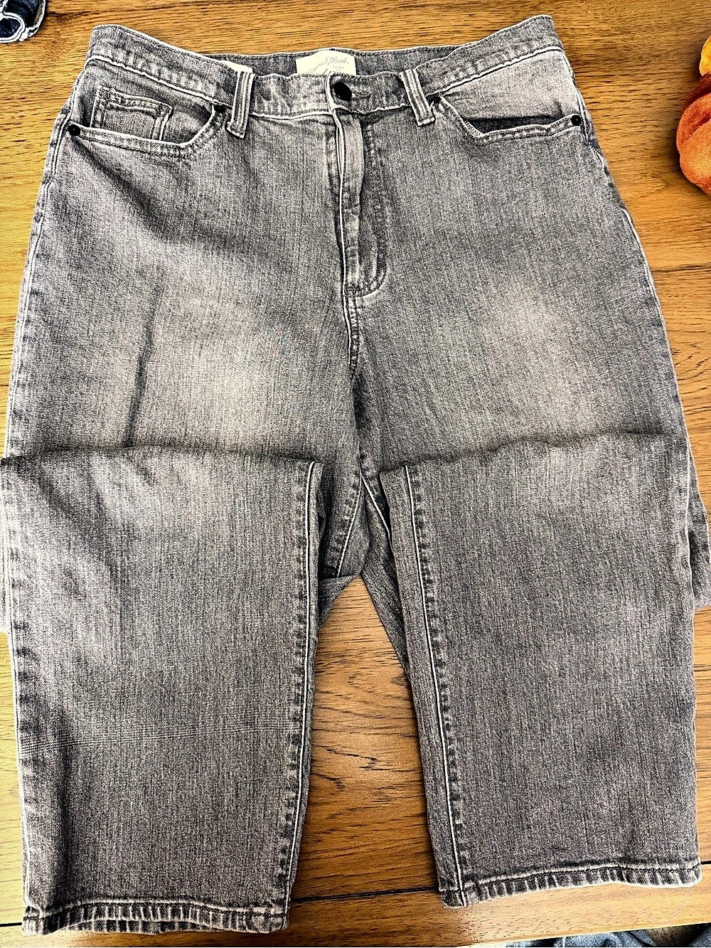 Universal Thread Vintage Straight Fit Jeans Gray Distressed Jeans Size 12